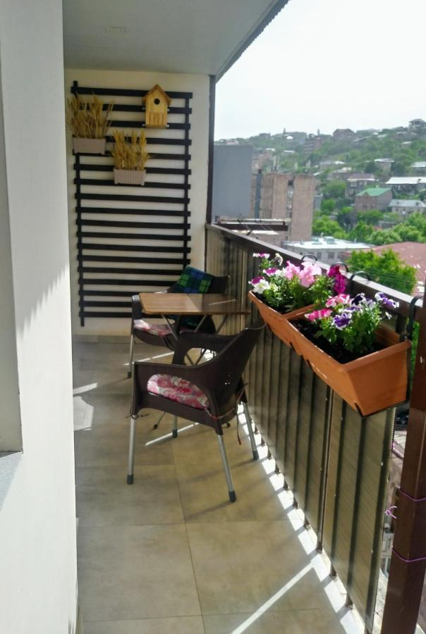 Lily'S Loft Apartment Yerevan Exterior photo
